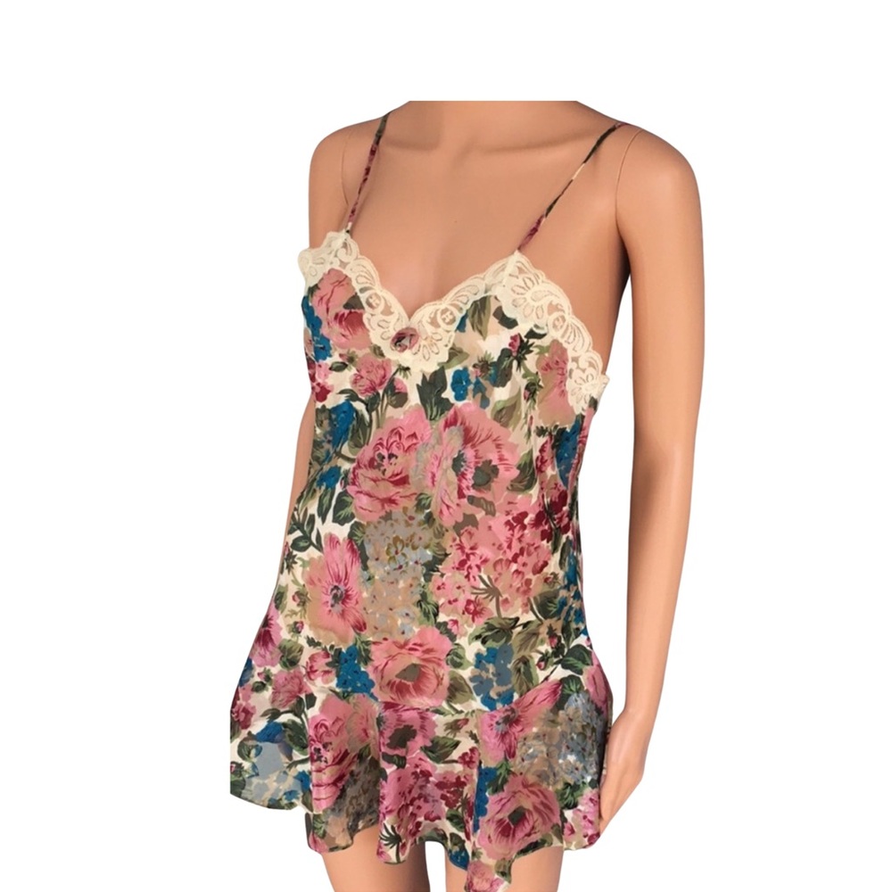 ⚡️Victoria’s Secret Night Gown - Picture 7 of 8